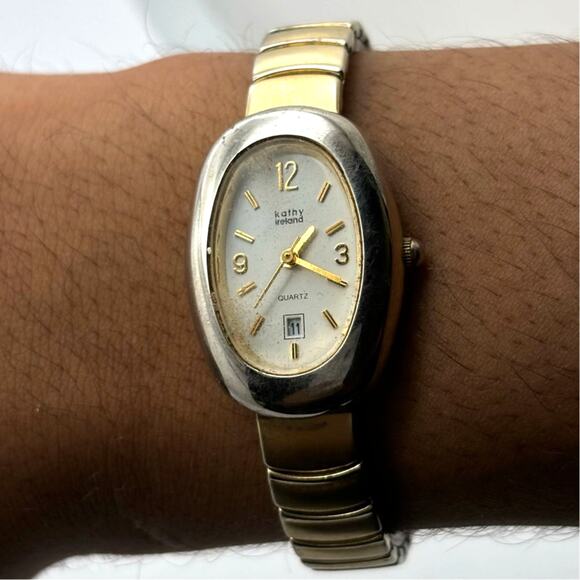 90s Gold Kathy Ireland Watch - Picture 1 of 3